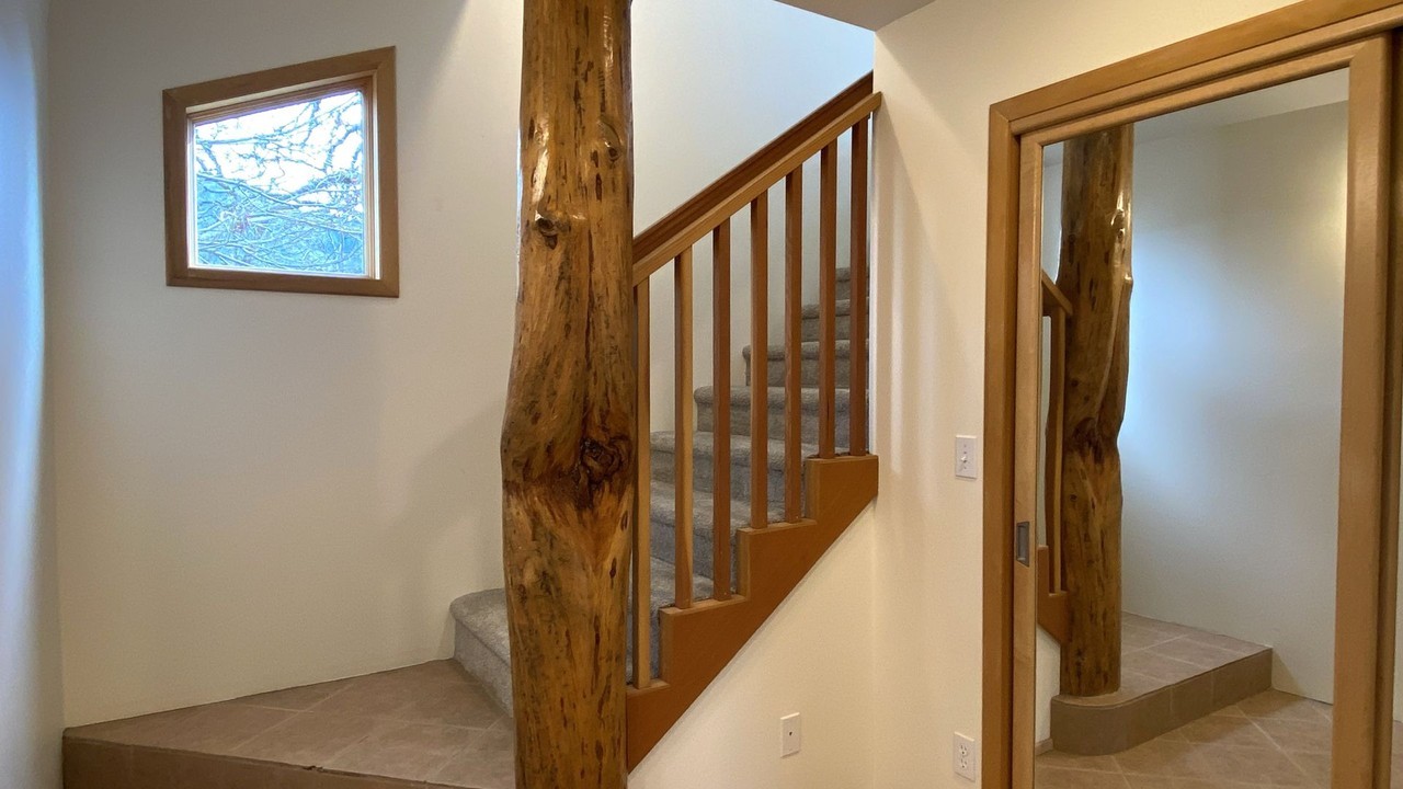 17 Annie Ln - Photo 3 of 19