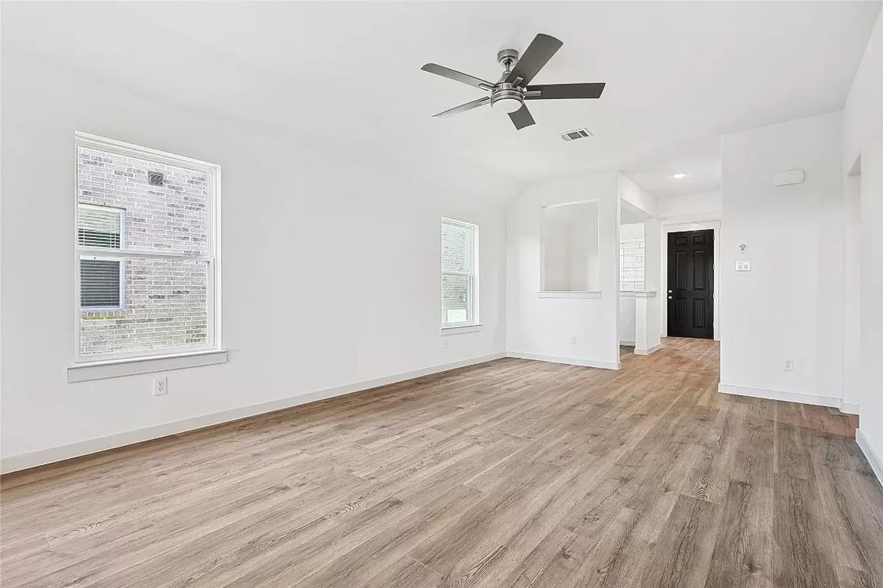 1372 Cider St - Photo 2 of 22