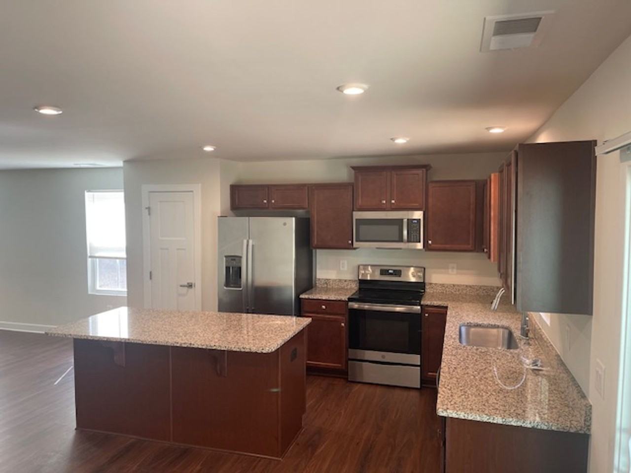 6832 Motley Landing Dr - Photo 2 of 16