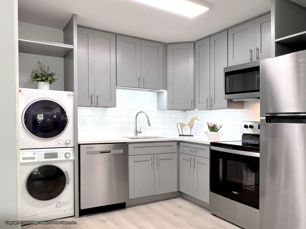 The Jade - Photo 7 of 43