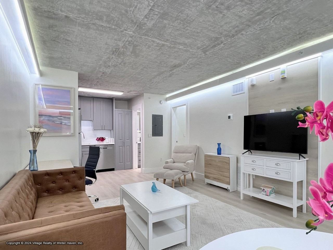 The Jade - Photo 4 of 26