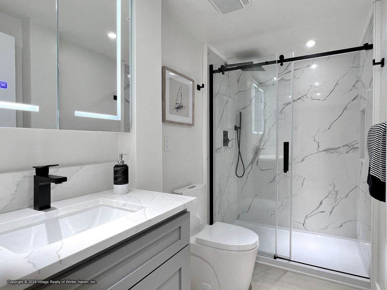 The Jade - Photo 7 of 26