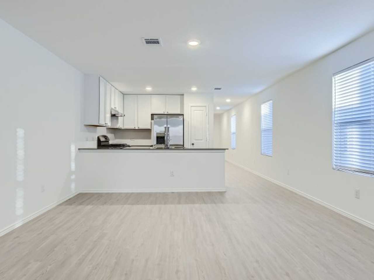 3414 Jacobs Wls - Photo 3 of 11