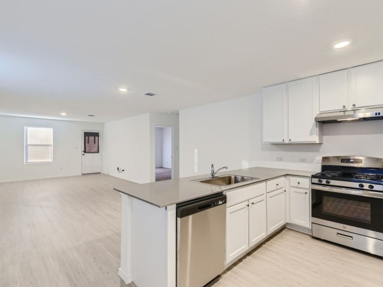 3414 Jacobs Wls - Photo 4 of 11