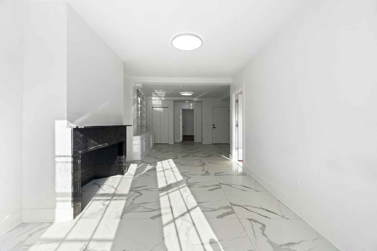 54 Trumbull Street - Photo 7 of 50