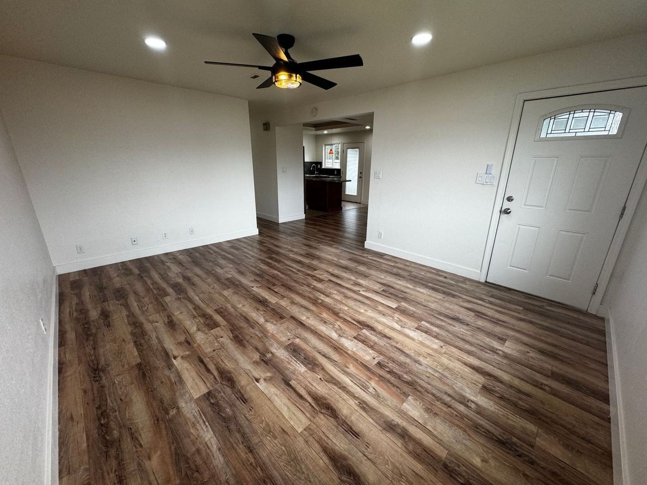 2129 Del Monte St - Photo 3 of 19