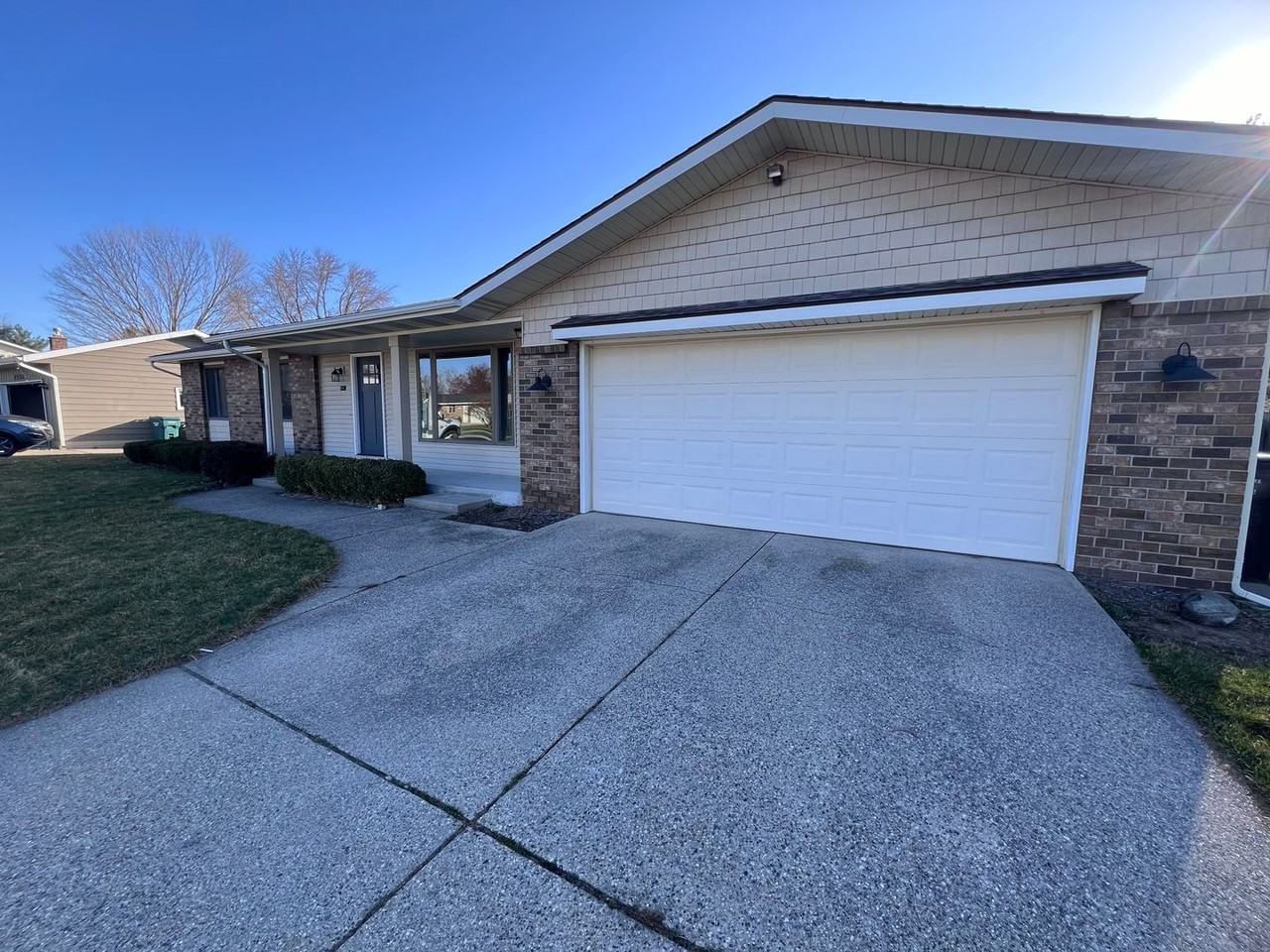 7338 Harmon Ln - Photo 2 of 27