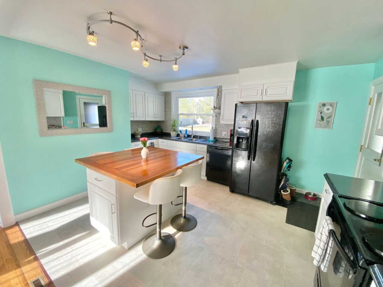 103 West St - Photo 2 of 28