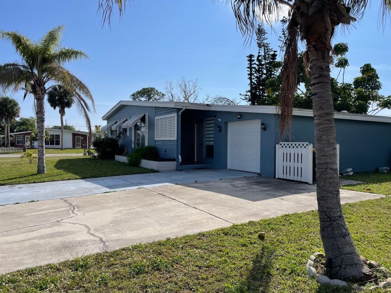 2171 Birchcrest Blvd - Photo 2 of 19