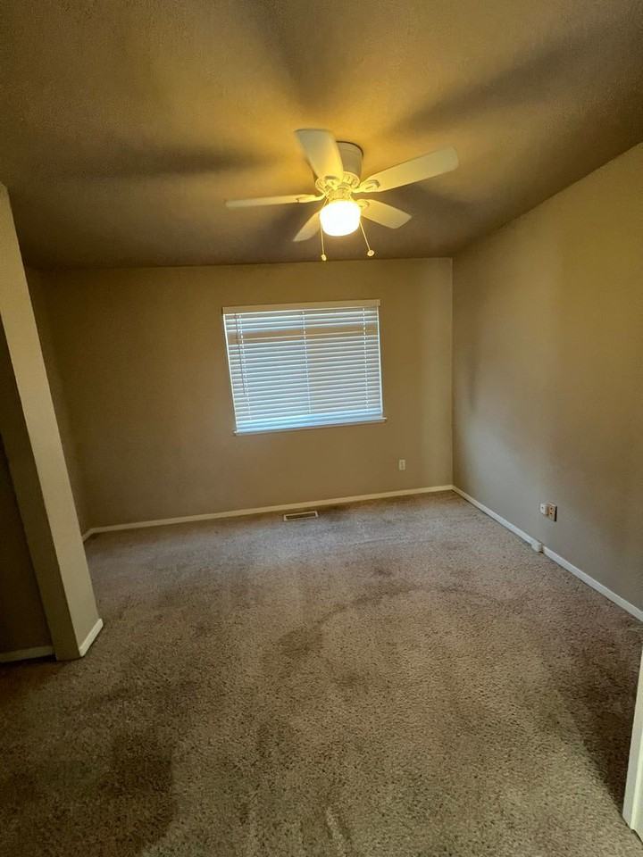 5316 Santa Lupe Avenue - Photo 7 of 25