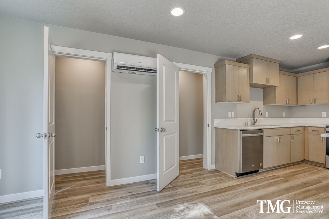 4802 Ne 37th Ct - Photo 2 of 18