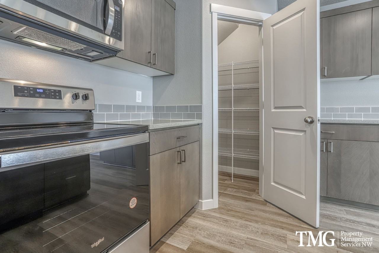 4802 Ne 37th Ct - Photo 4 of 18