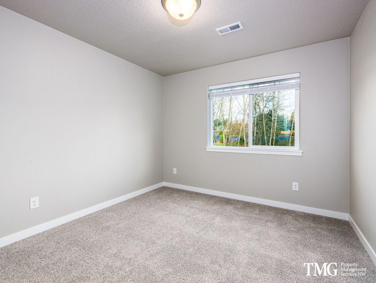 4806 Ne 37th Ct - Photo 3 of 18