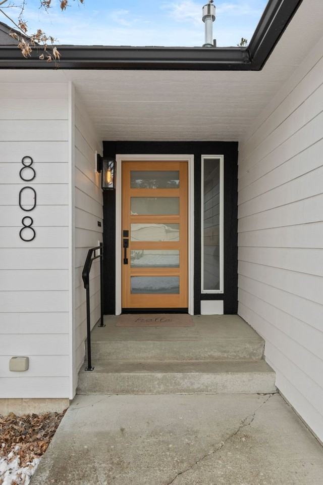 808 E Ballard Rd - Photo 2 of 45