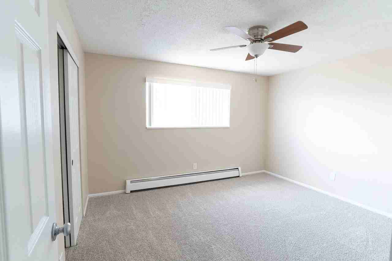 Prentice House Apartments - Photo 5 of 33