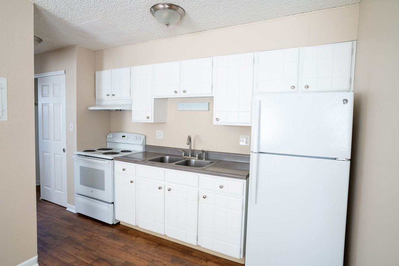 Lorinda Apartments - Photo 4 of 50