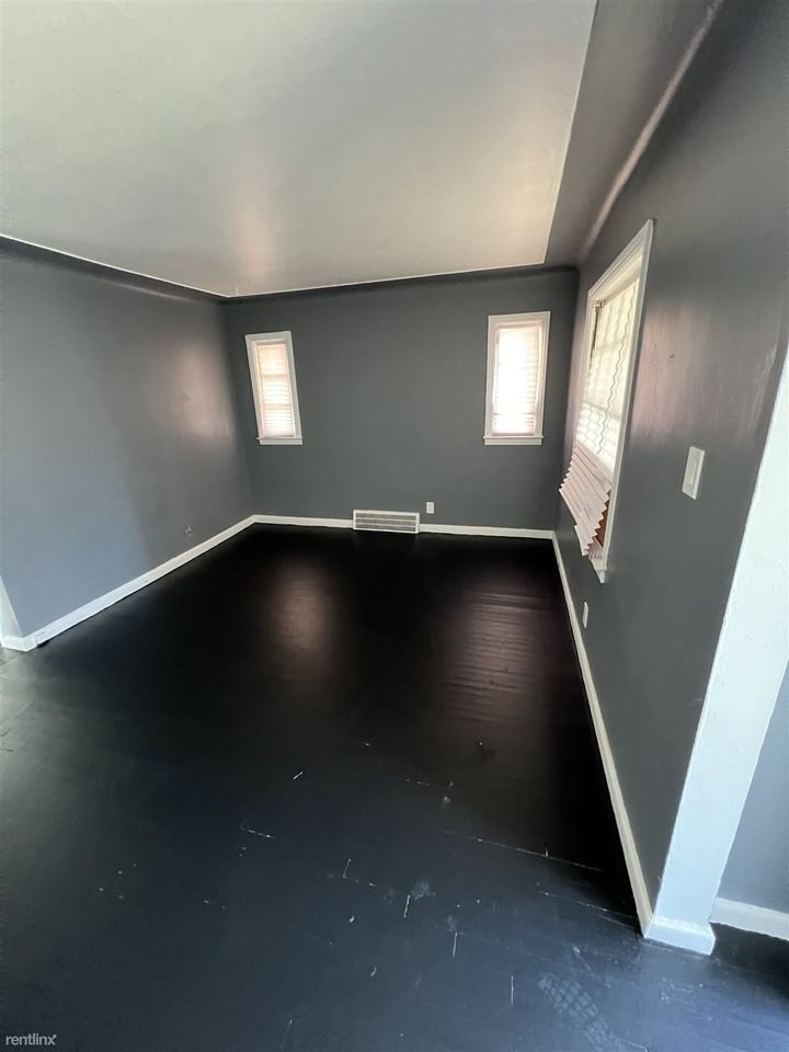 18677 Lamont St - Photo 3 of 38