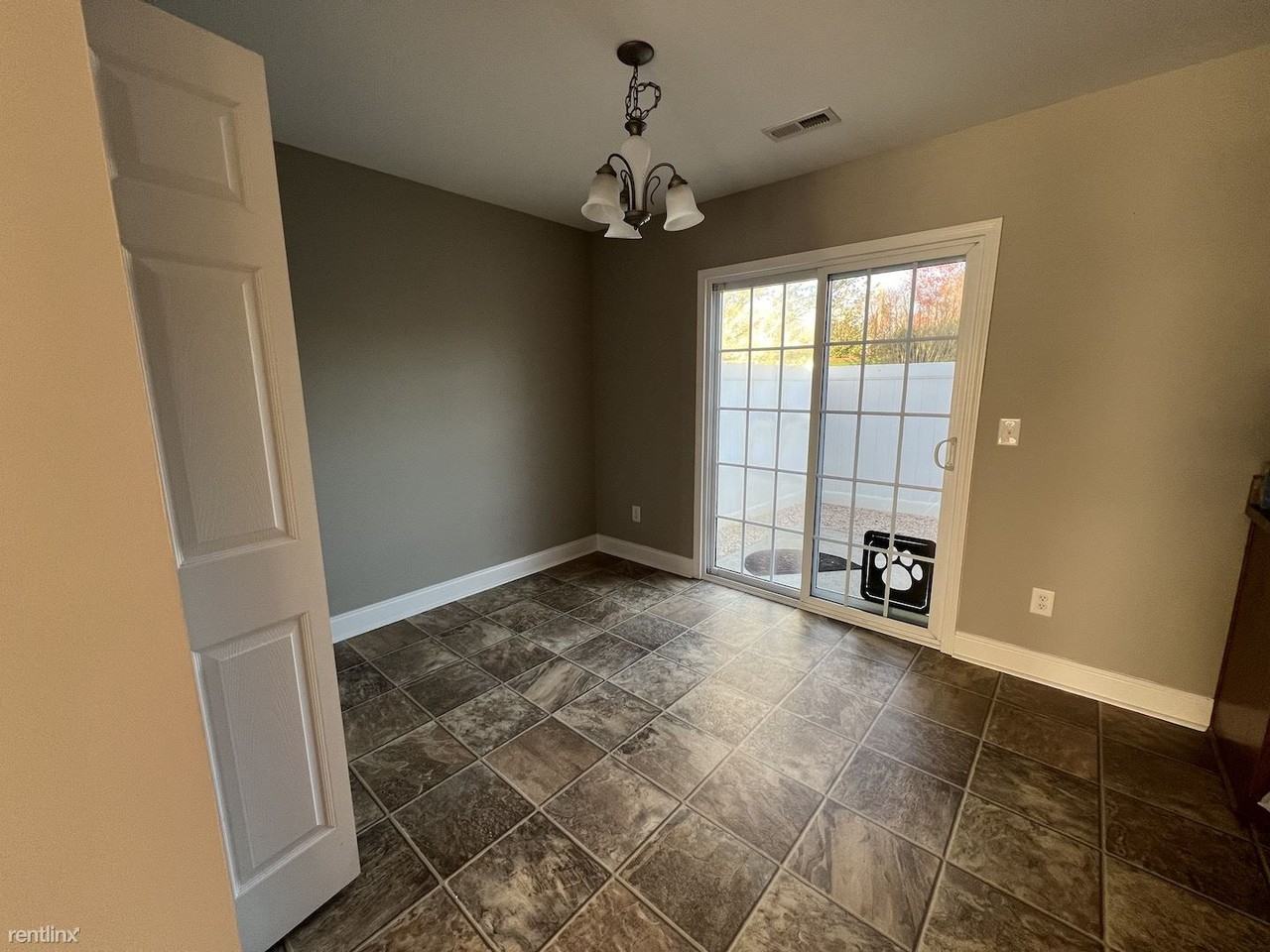 3701 Spanish Peak Dr - Photo 3 of 24