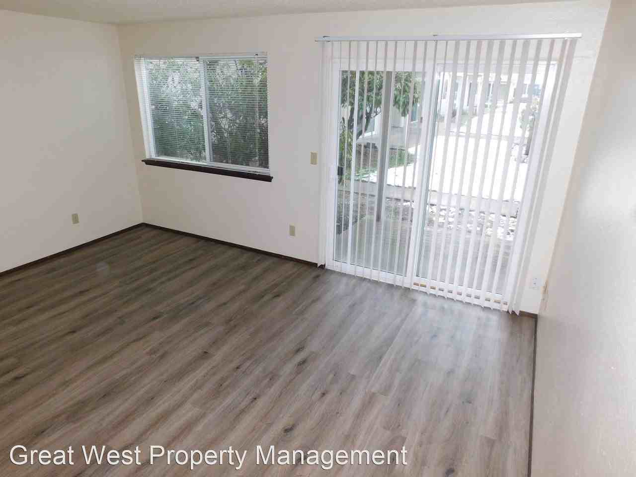 7611 Pacific Ave - Photo 2 of 9