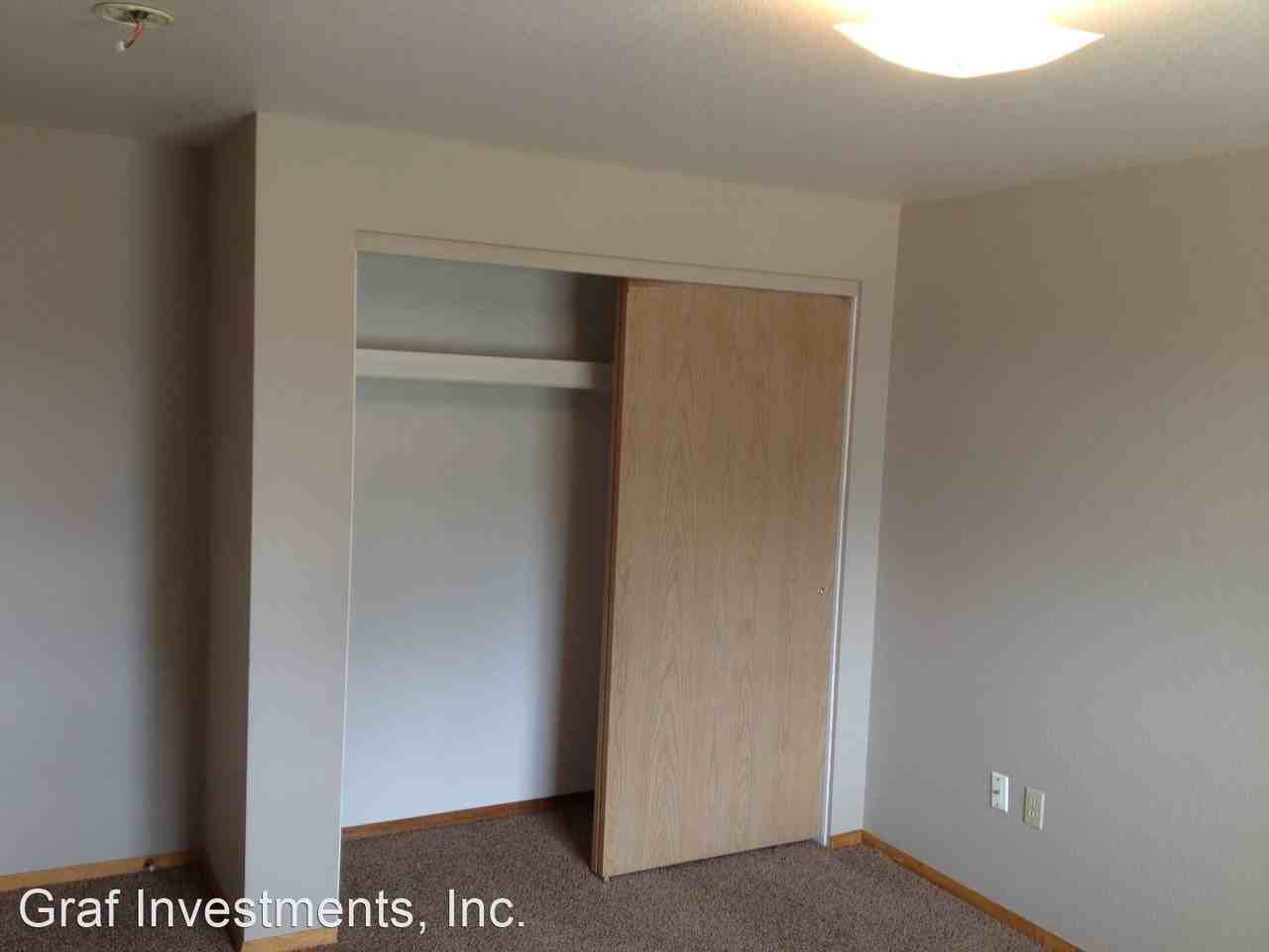 211 Canyon Dr. - Photo 3 of 12