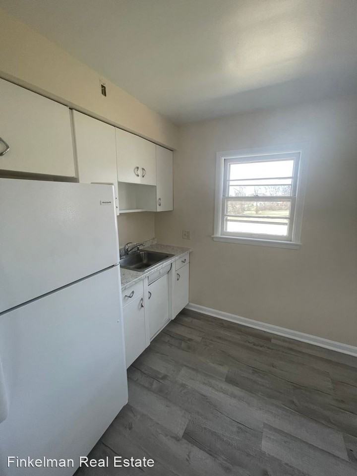 3003 Grand Avenue  - 3003 Grand - 2nd Floor - Photo 3 of 13