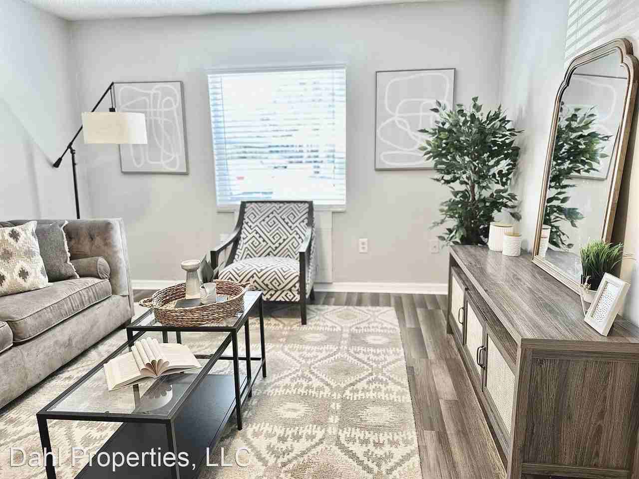 Soho Village Apartments - Photo 3 of 4