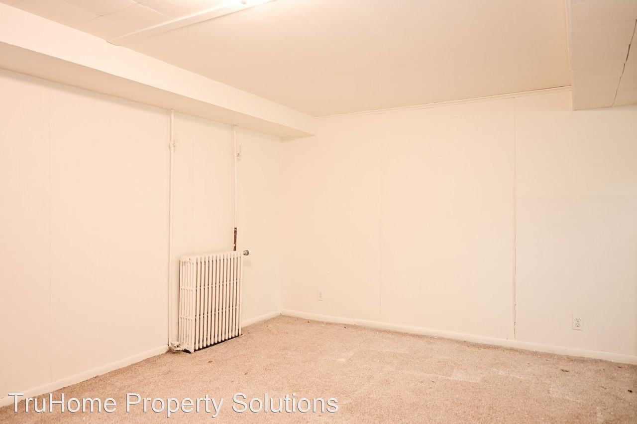 1220 N. Front St. - Photo 2 of 5