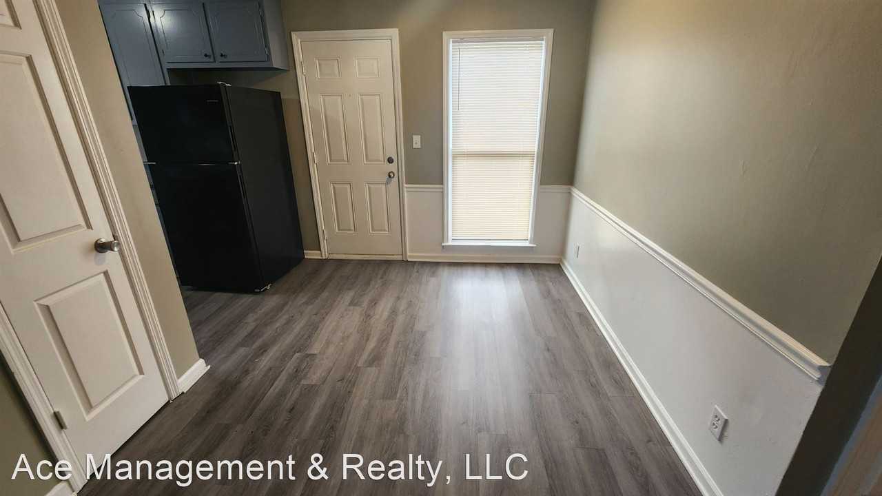 4426 Bonnell Dr NW - Photo 2 of 10