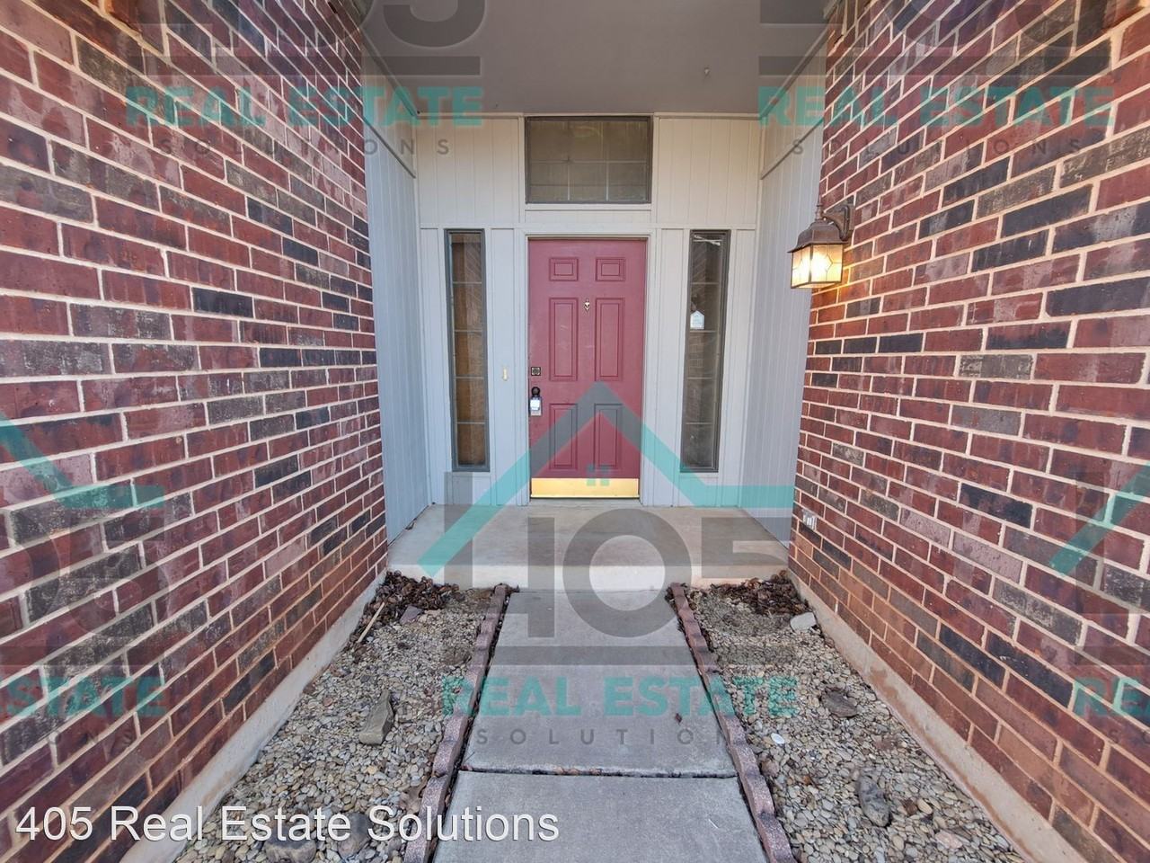 704 Coopers Hawk Dr - Photo 2 of 17