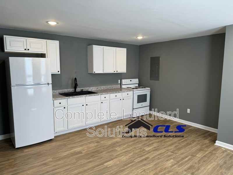 702 S 8th St - Photo 5 of 7