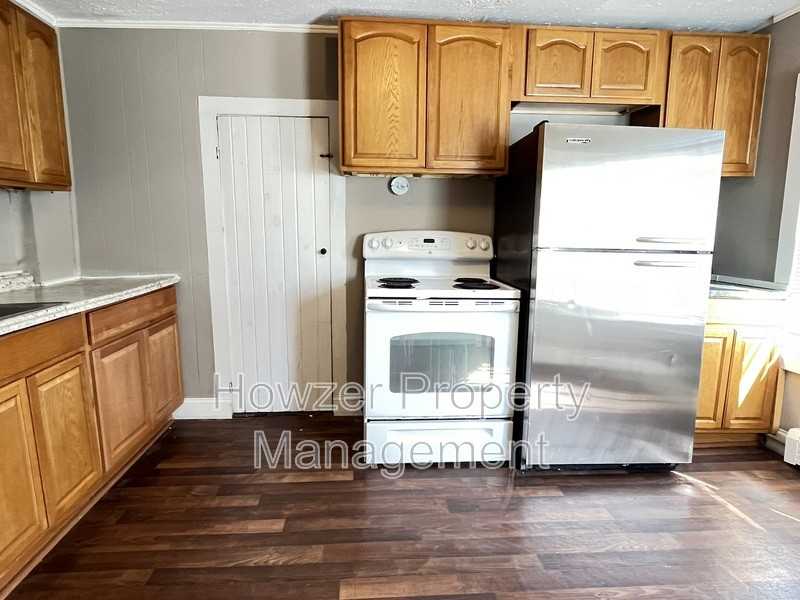 3 3Rd St 1St Fl - Photo 3 of 25