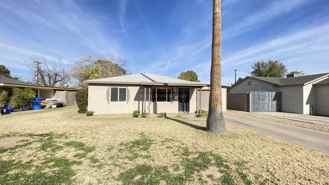 1114 E Oregon Ave - Photo 1 of 1