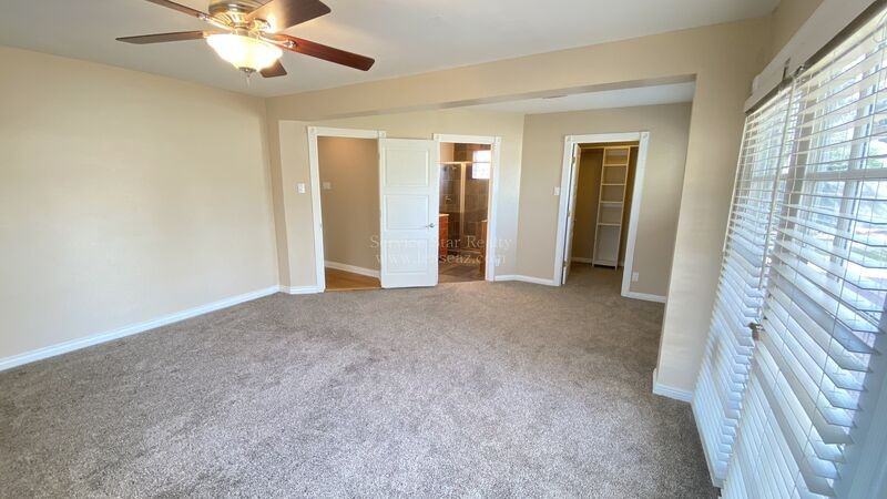 1114 E Oregon Ave - Photo 5 of 30