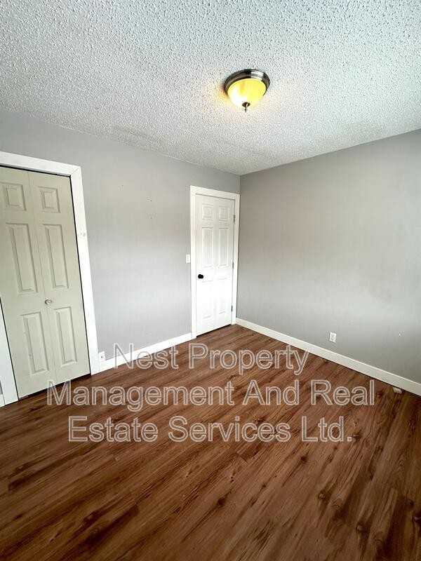 20 Hawk St - Photo 5 of 13