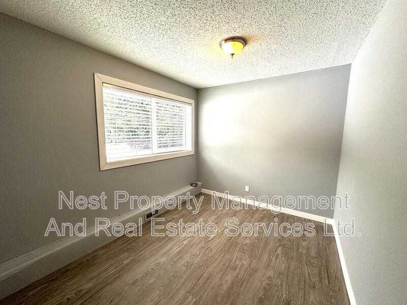 20 Hawk St - Photo 6 of 13