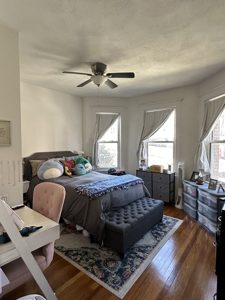15 Scottfield Rd #5 - Photo 7 of 18