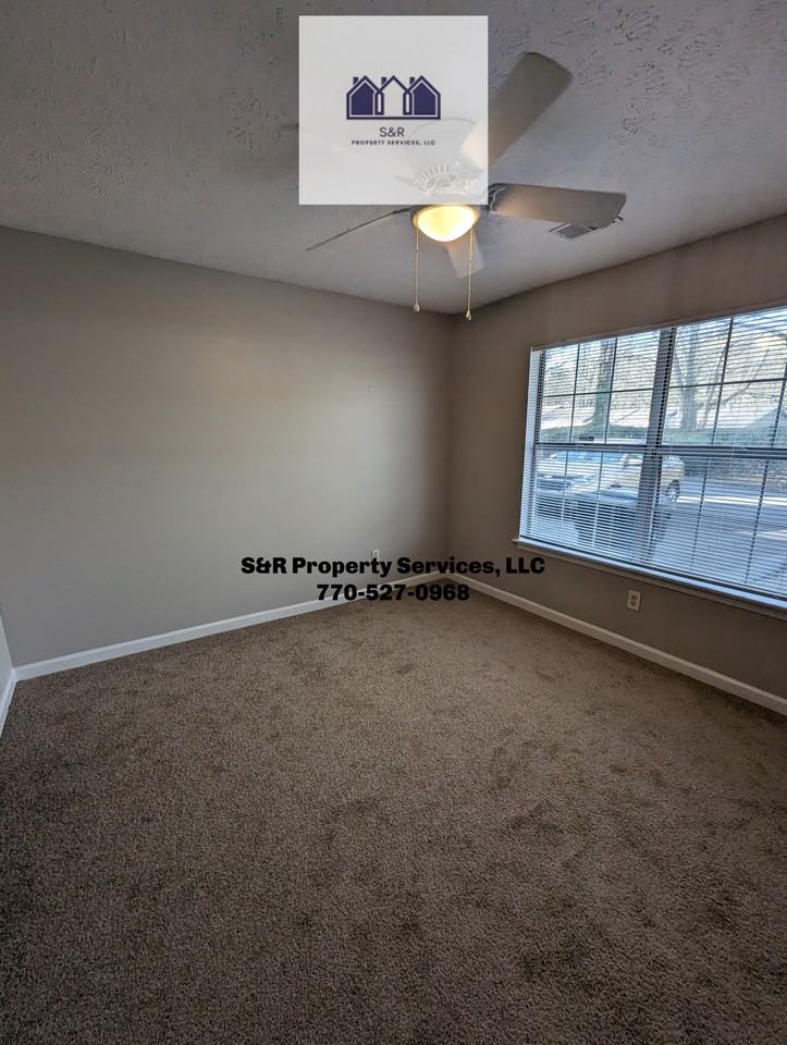 4275 Grogan St Nw - Photo 2 of 11