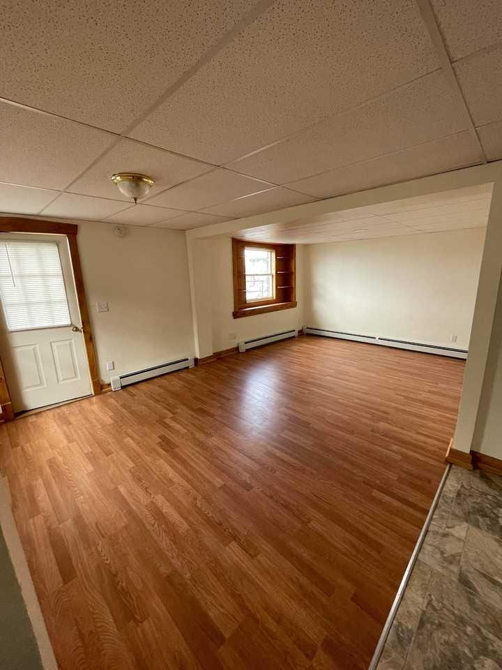 410 N Washington St - Photo 2 of 4