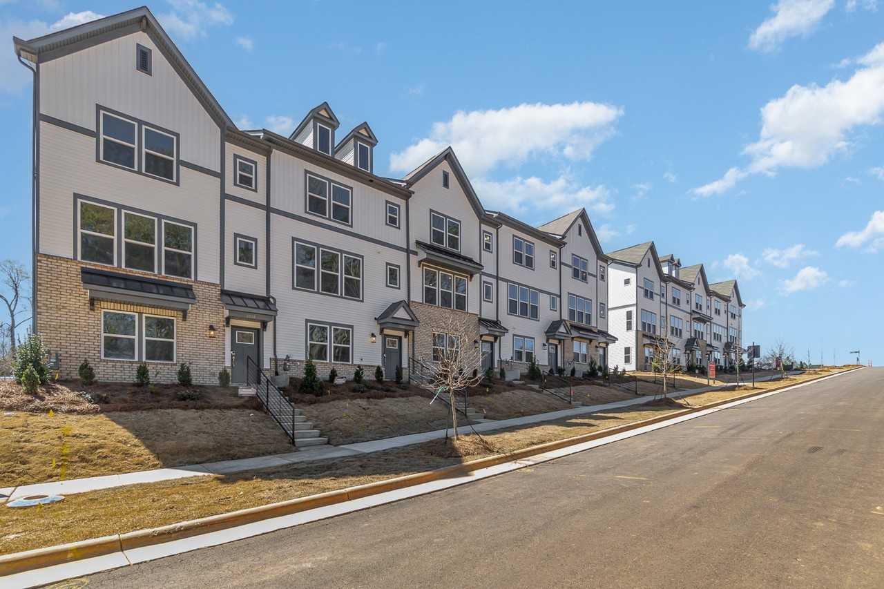 2358 Donnelly Hills Ln, Charlotte, NC 28262 3 Bedroom Apartment for