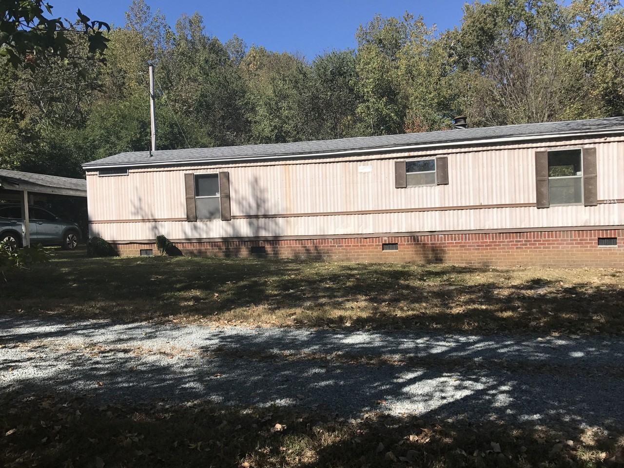 1021 Bench Ln - Photo 2 of 18