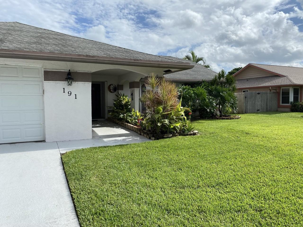 191 Parkwood Dr - Photo 3 of 33