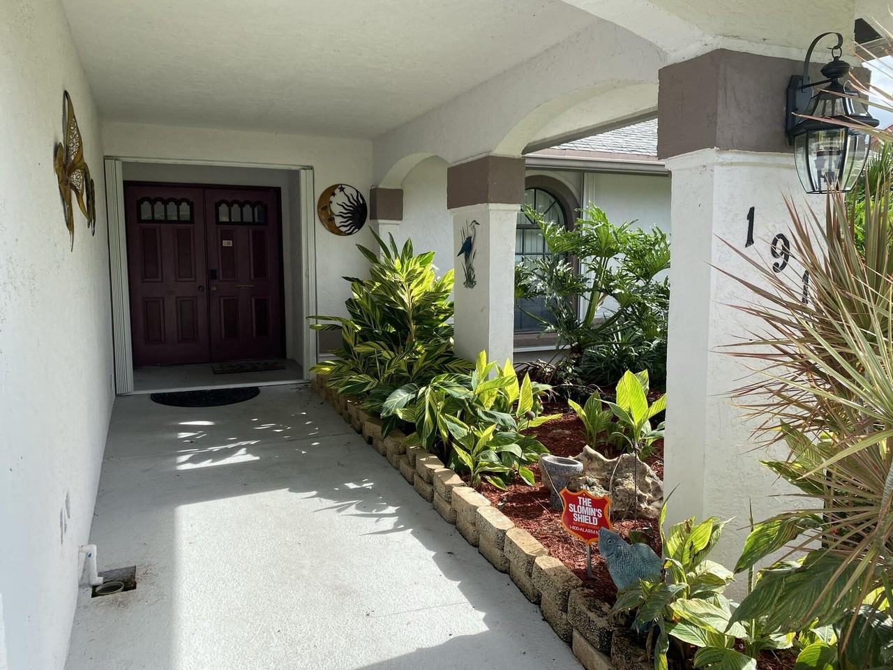 191 Parkwood Dr - Photo 4 of 33