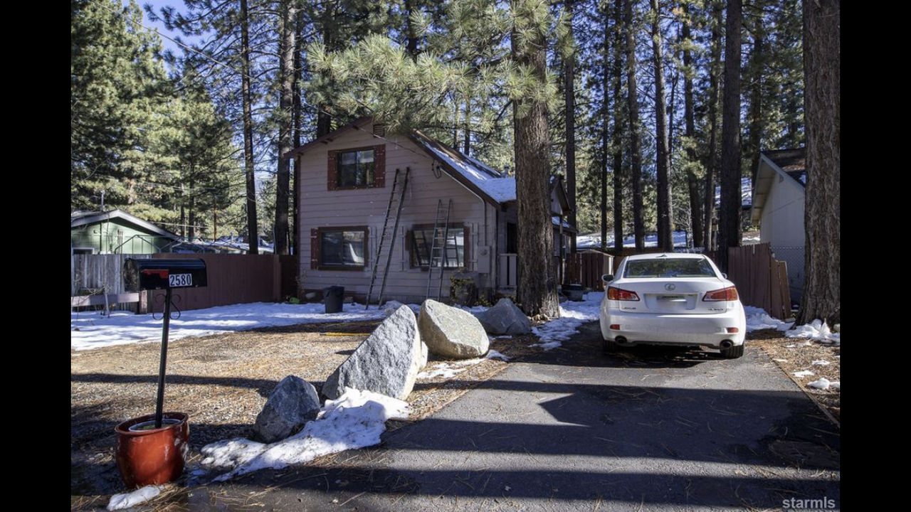 2580 Rose Ave #NA - Photo 5 of 10