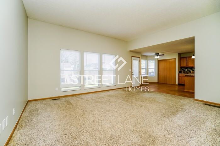 685 Sumter St - Photo 2 of 16