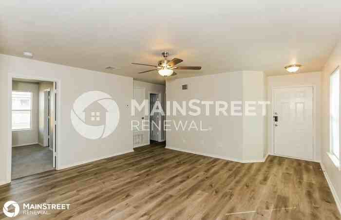 106 N Pasture Ave - Photo 3 of 16