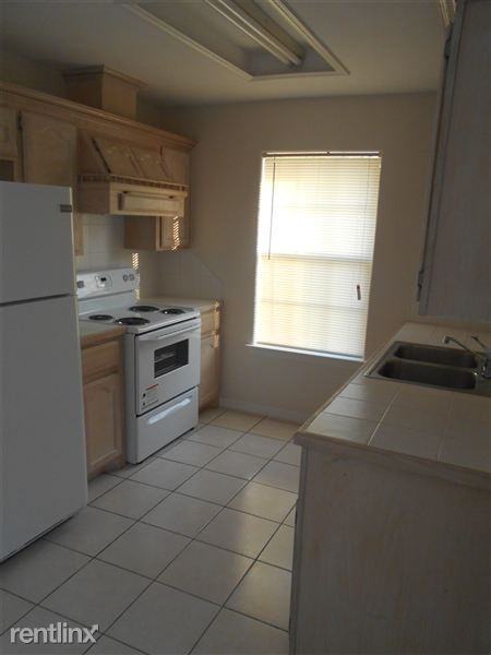 1601 E Coyote St - Photo 3 of 9