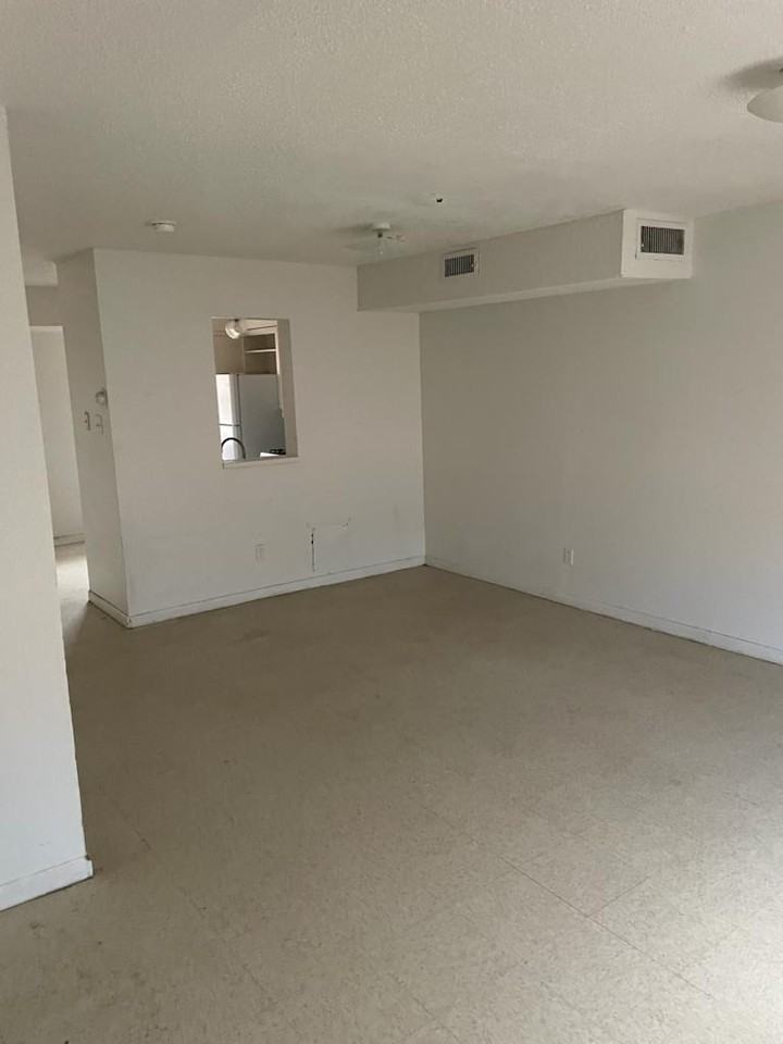 1300 North Walnut Avenue #4 - Photo 5 of 10