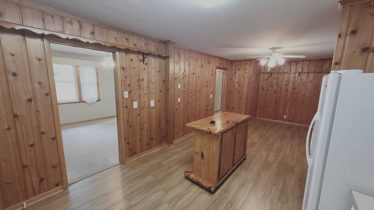 8319 Gordon Ln - Photo 2 of 25