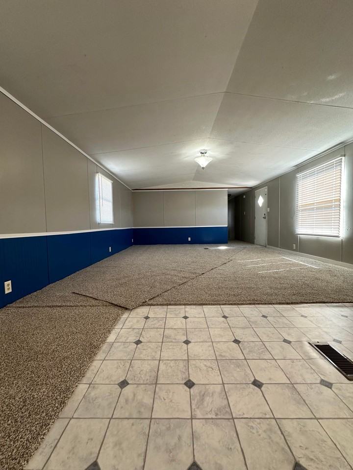 148 Thoroughbred Trail - Photo 3 of 15