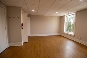 featured image of 821 E Walnut St